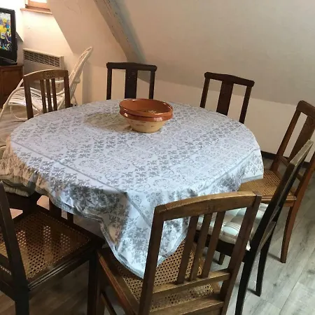 Manousse Apartamento *